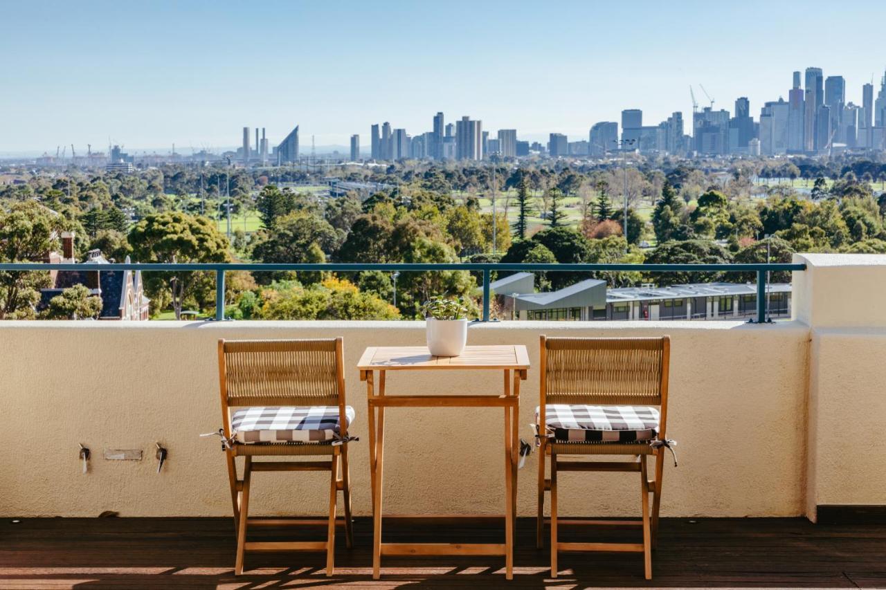 Spectacular Views Over Albert Park Melbourne Kültér fotó